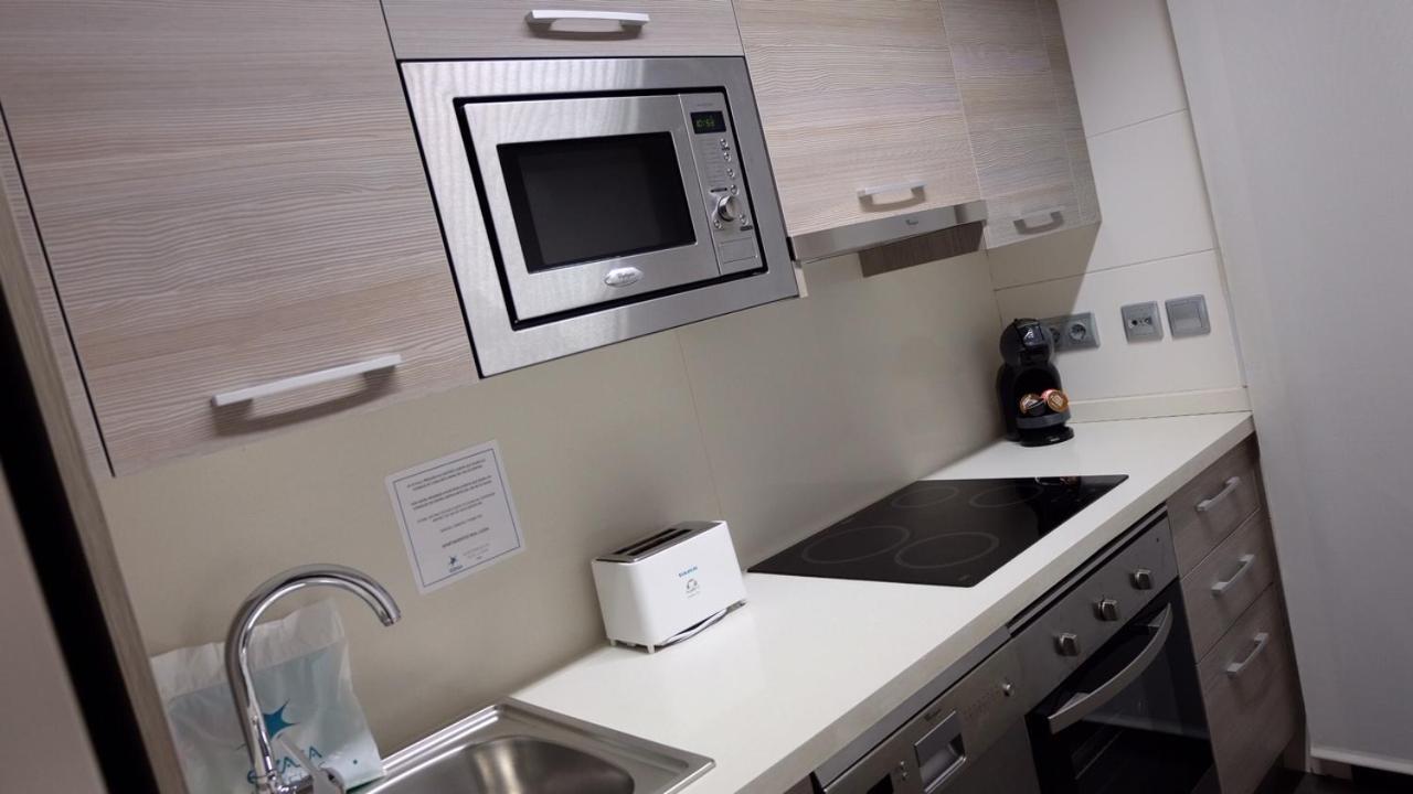 Apartamentos Real Lleida Bagian luar foto